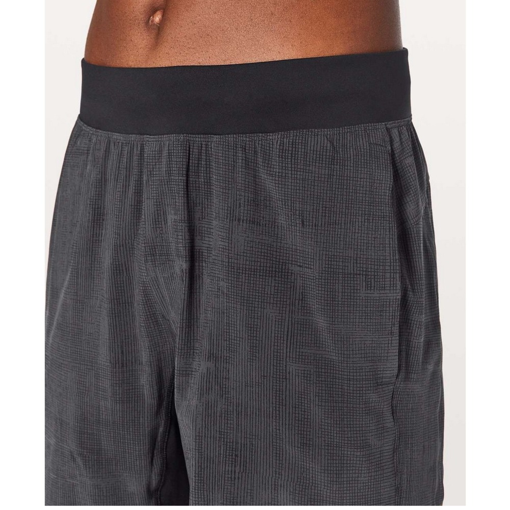 Lululemon T.H.E. Short 9" Linerless Grid Lines Deep Coal Black size small - Picture 3 of 13